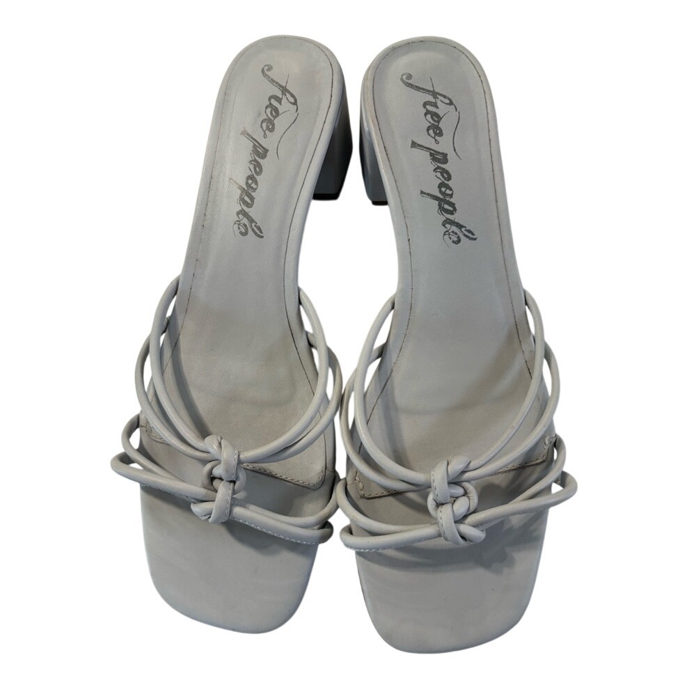 Free People Petra Light Grey Leather Block Heel Beach Sandals Size 7.5